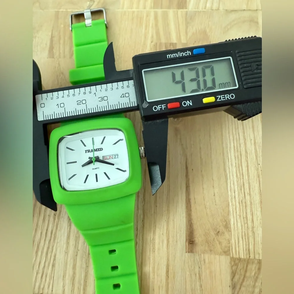 Framed impact rectangular bright green silicone watch NEW BATTERY